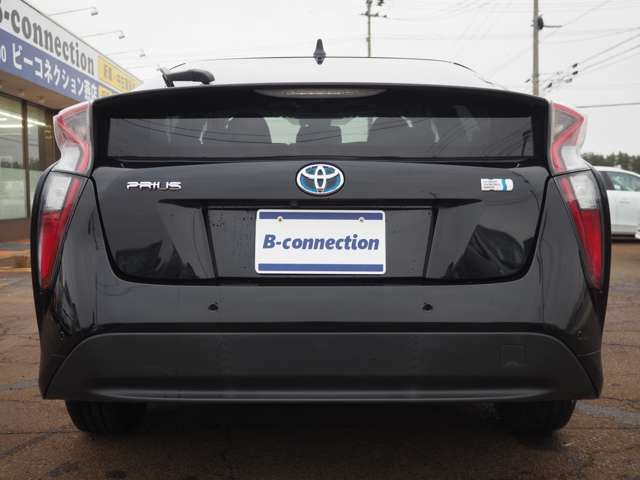 TOYOTA PRIUS 2016 Image 31