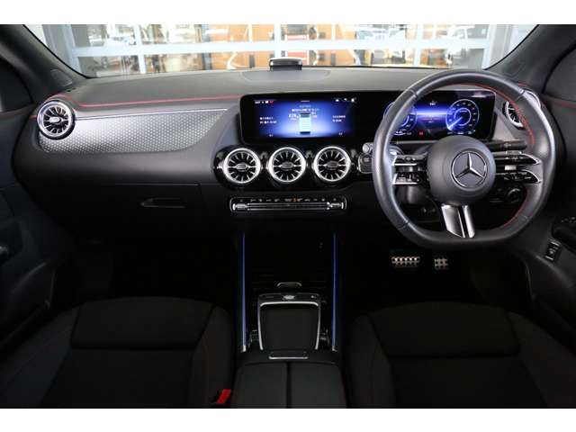 MERCEDES BENZ EQA 2024 Image 31