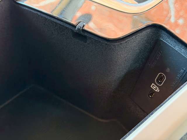 VOLVO V60 2023 Image 31