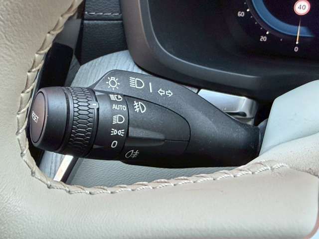 VOLVO V60 2023 Image 31