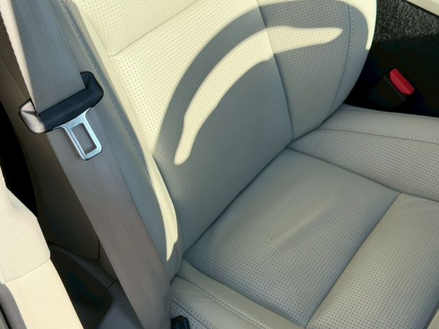 VOLVO V60 2023 Image 31