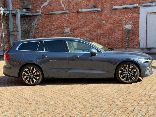 VOLVO V60 2023 Image 31