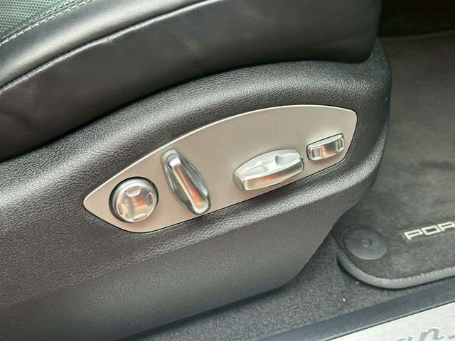 PORSCHE MACAN 2023 Image 31