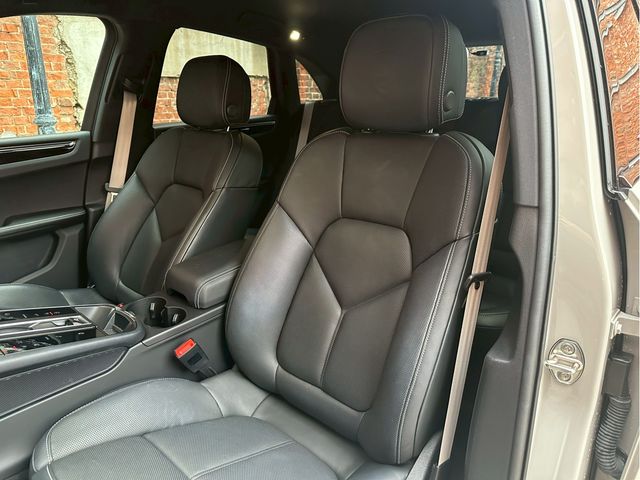 PORSCHE MACAN 2023 Image 31