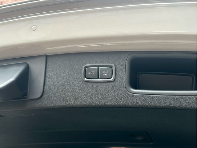 PORSCHE MACAN 2023 Image 31