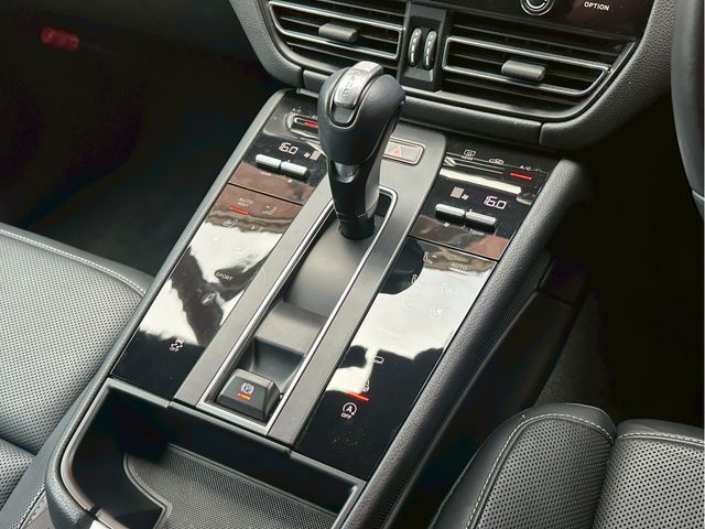 PORSCHE MACAN 2023 Image 31