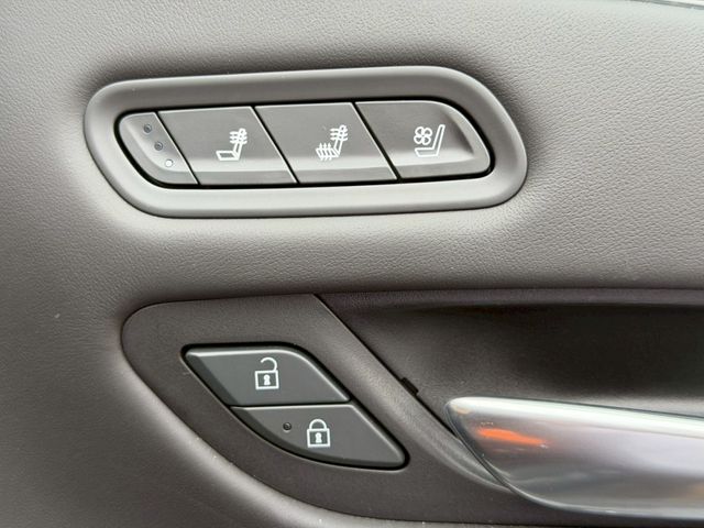 CADILLAC ESCALADE 2024 Image 31