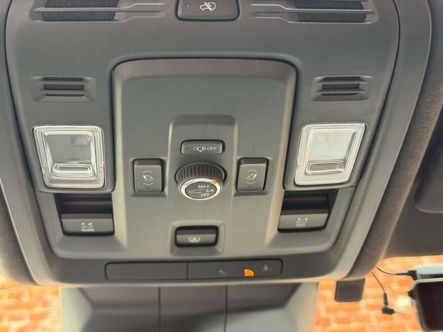 CADILLAC ESCALADE 2024 Image 31