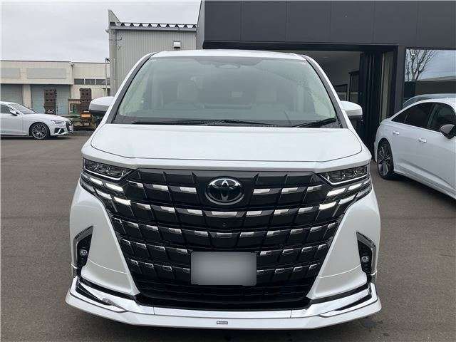 TOYOTA ALPHARD HYBRID 2025 Image 31