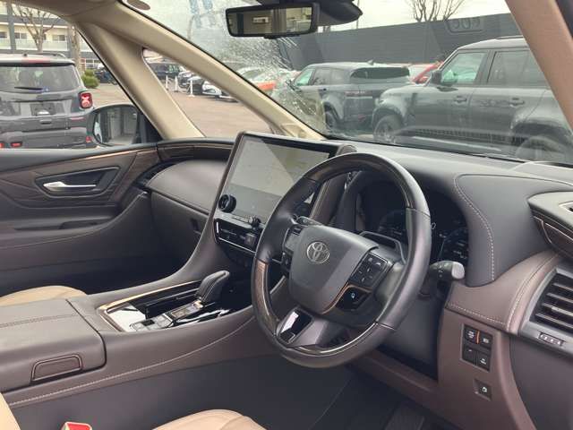 TOYOTA ALPHARD HYBRID 2025 Image 31