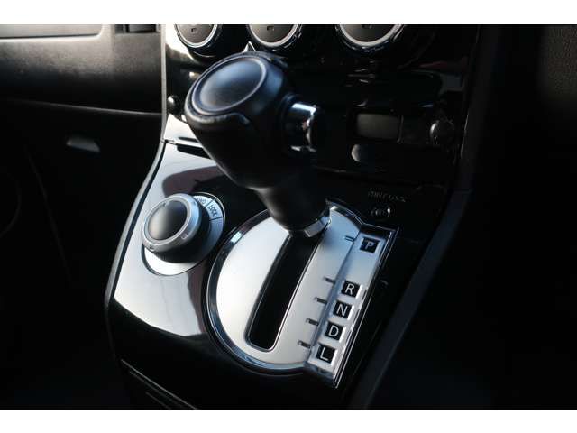 MITSUBISHI DELICA D:5 4WD 2014 Image 31