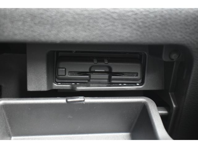 NISSAN SERENA  S-HYBRID 2021 Image 31