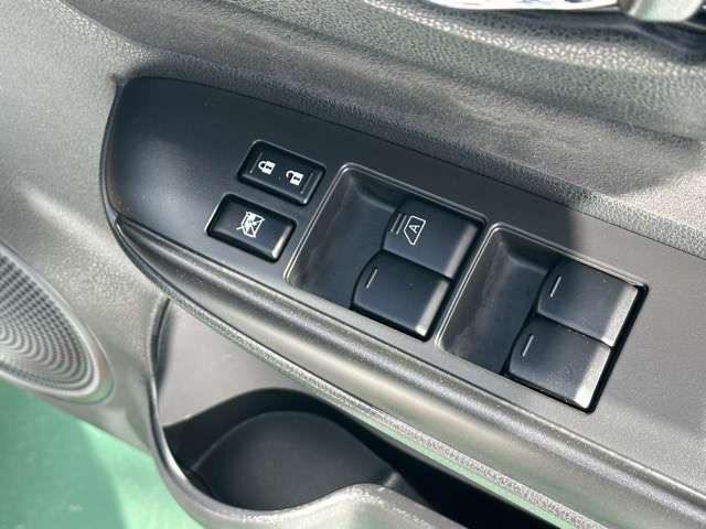 NISSAN NOTE 2018 Image 31