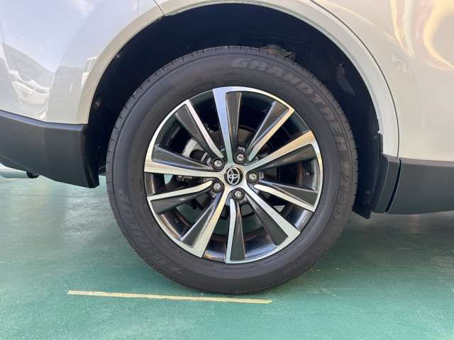 TOYOTA HARRIER HYBRID 2022 Image 31