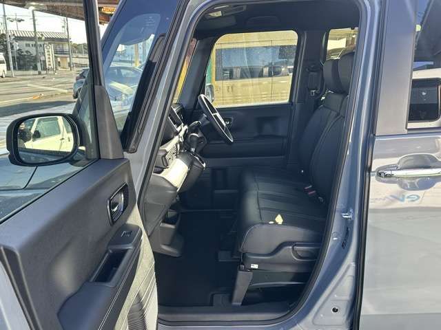 HONDA N BOX CUSTOM 2025 Image 31