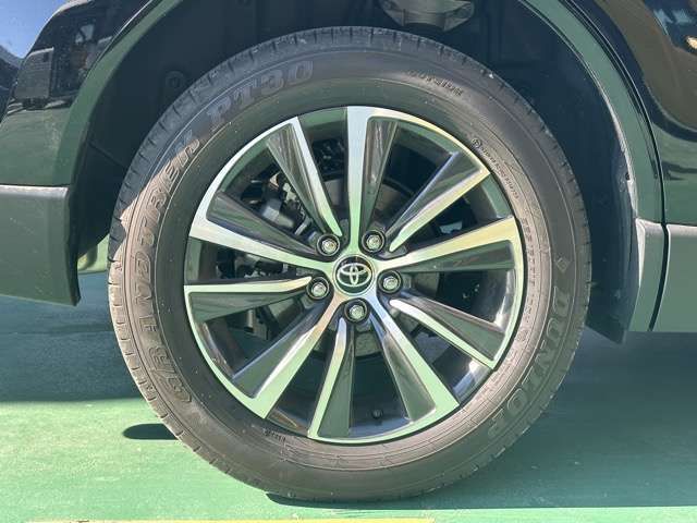 TOYOTA HARRIER HYBRID 2023 Image 31