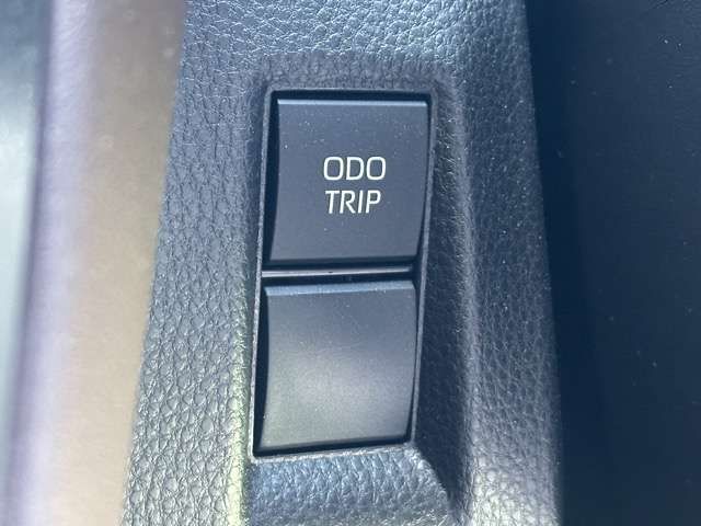 TOYOTA HARRIER HYBRID 2023 Image 31