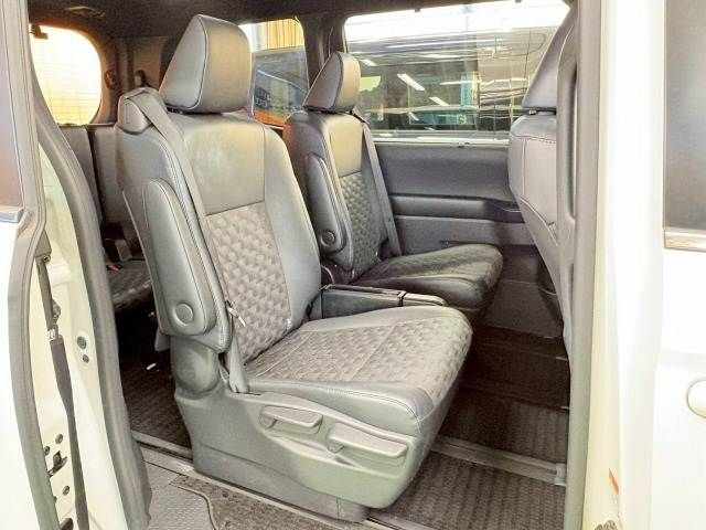 TOYOTA VOXY HYBRID 2023 Image 31