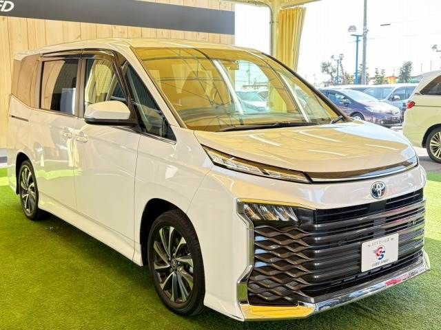 TOYOTA VOXY HYBRID 2023 Image 31