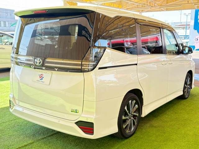 TOYOTA VOXY HYBRID 2023 Image 31