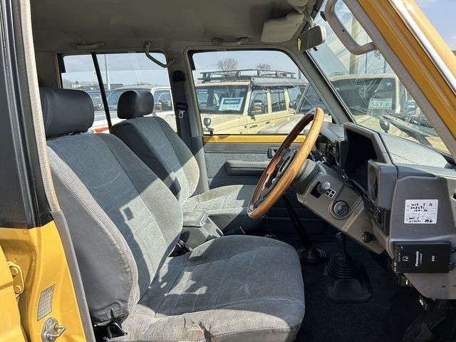 TOYOTA LANDCRUISER VAN 2002 Image 31