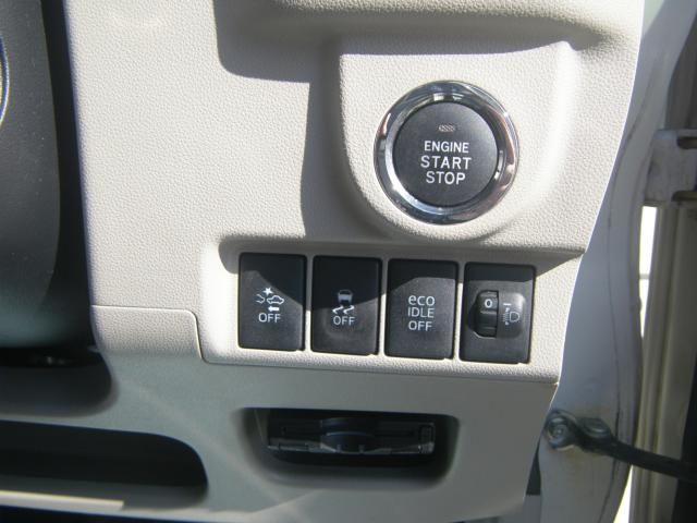 DAIHATSU MOVE 4WD 2015 Image 31