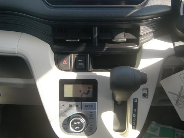 DAIHATSU MOVE 4WD 2015 Image 31