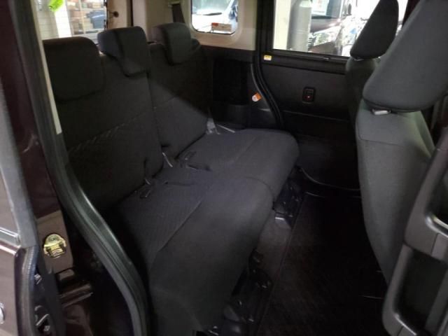 TOYOTA TANK 2018 Image 31