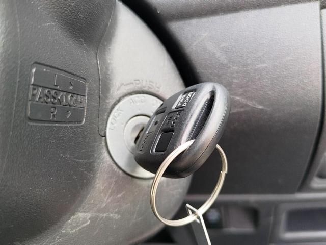 TOYOTA SIENTA 2013 Image 31