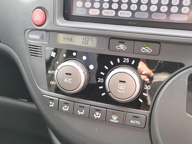 TOYOTA SIENTA 2013 Image 31