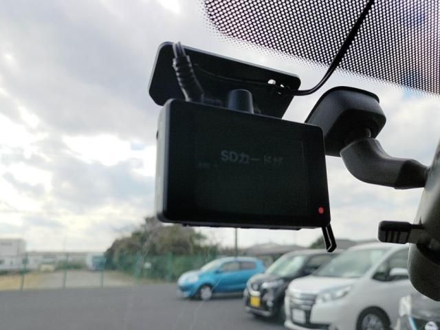 TOYOTA SIENTA 2013 Image 31