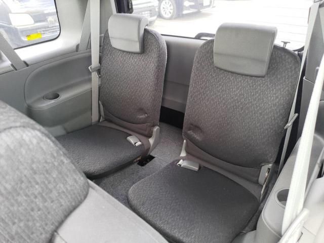 TOYOTA SIENTA 2013 Image 31