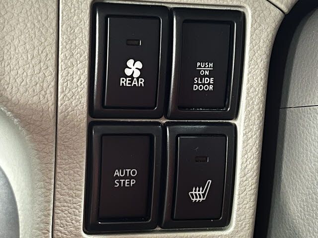 NISSAN NV100 CLIPPER RIO 2021 Image 31