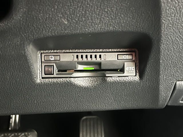 TOYOTA PRIUS 2020 Image 31