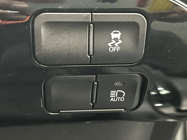 TOYOTA PRIUS 2020 Image 31