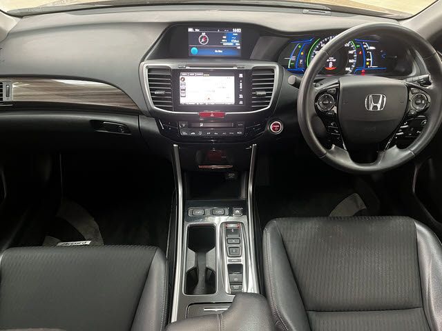 HONDA ACCORD HYBRID 2016 Image 31