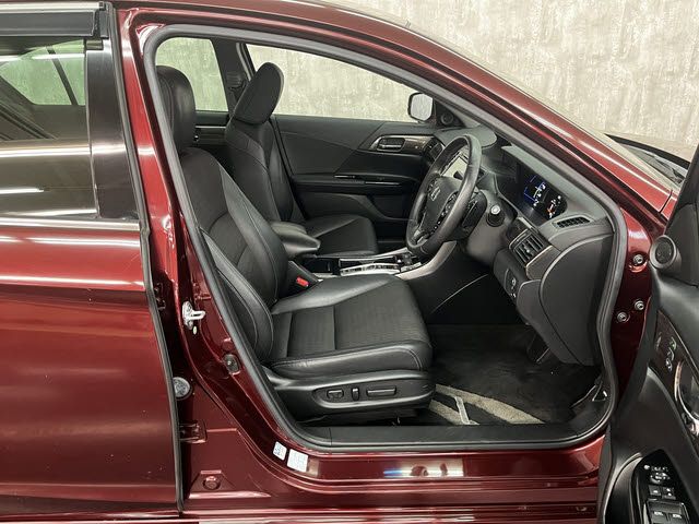 HONDA ACCORD HYBRID 2016 Image 31