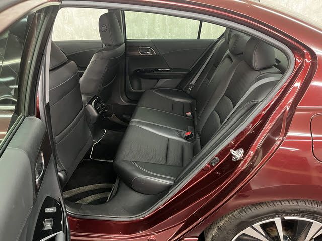 HONDA ACCORD HYBRID 2016 Image 31