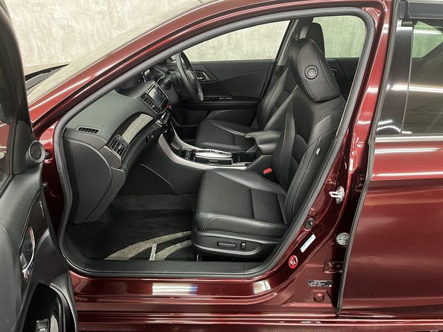 HONDA ACCORD HYBRID 2016 Image 31