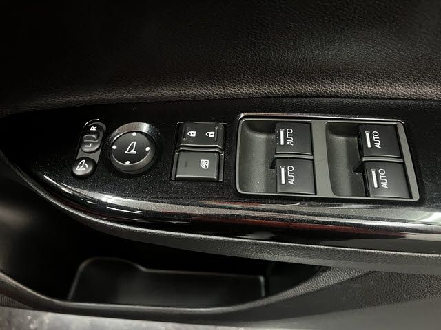 HONDA ACCORD HYBRID 2016 Image 31