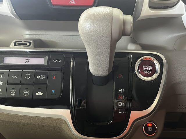 HONDA N BOX SLASH 2015 Image 31