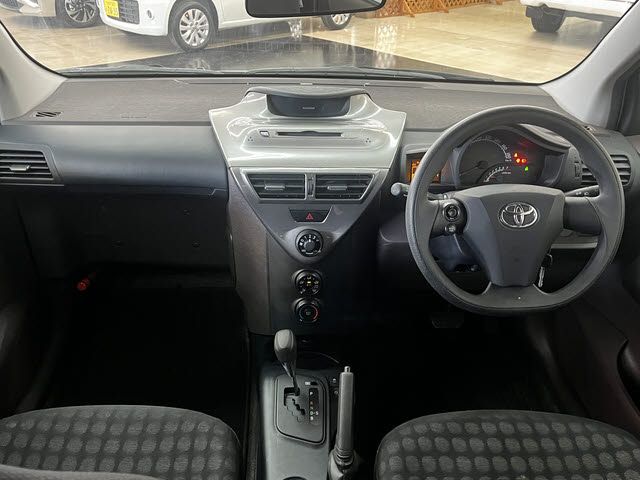 TOYOTA IQ 2009 Image 31