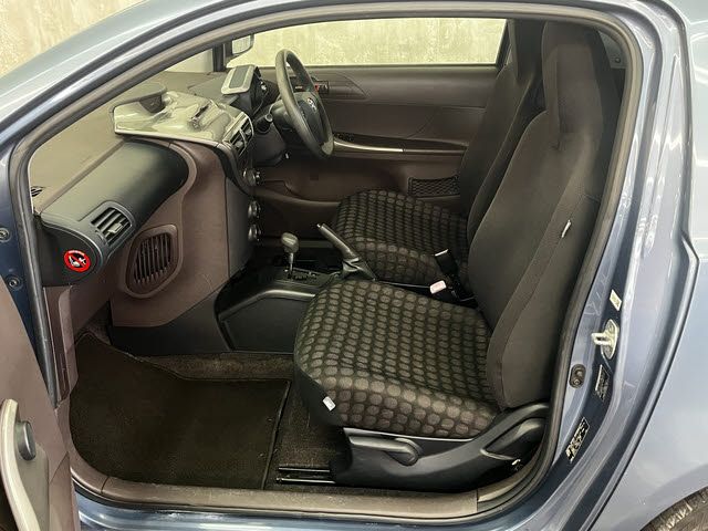 TOYOTA IQ 2009 Image 31