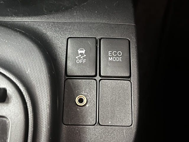 TOYOTA IQ 2009 Image 31