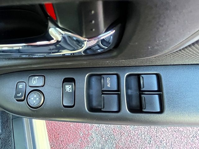 SUZUKI WAGON R SMILE 2024 Image 31