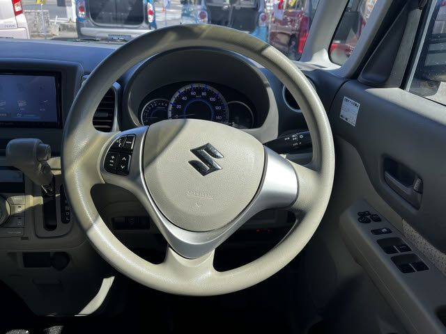 SUZUKI SPACIA 2015 Image 31