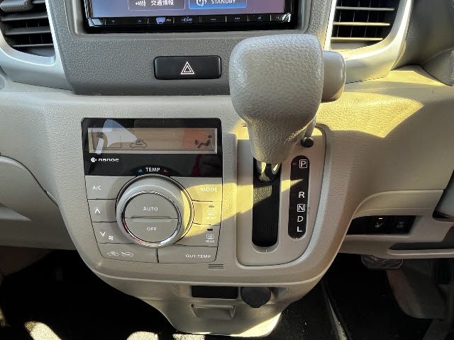 SUZUKI SPACIA 2015 Image 31