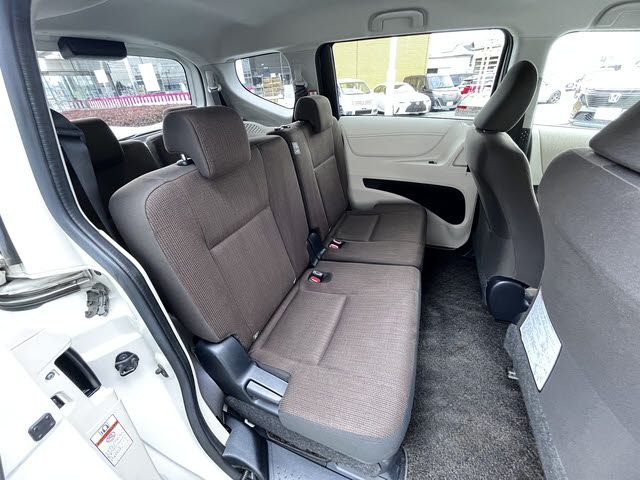 TOYOTA SIENTA 2015 Image 31