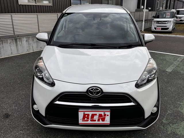 TOYOTA SIENTA 2015 Image 31