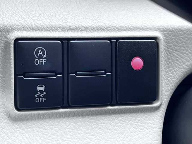 TOYOTA SIENTA 2015 Image 31